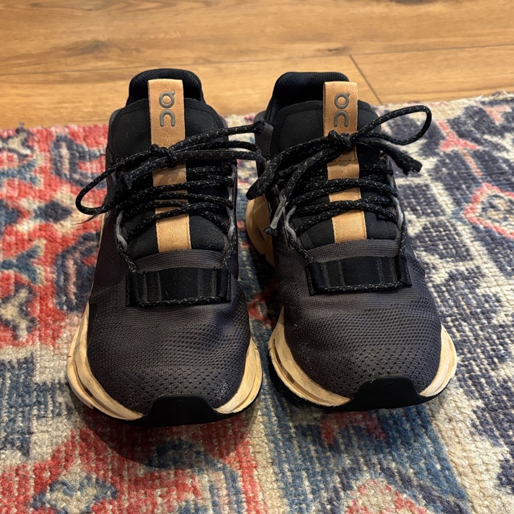 On Cloudtec Running Sneakers